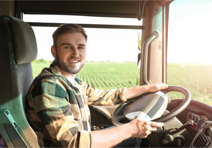 benefits-of-becoming-a-commercial-truck-driver