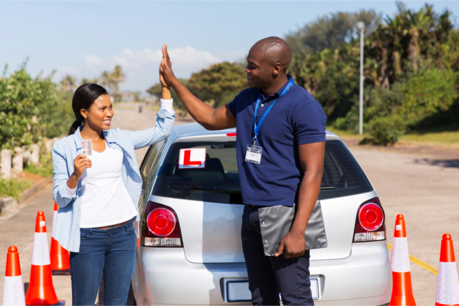 factors-to-consider-in-choosing-a-driving-school